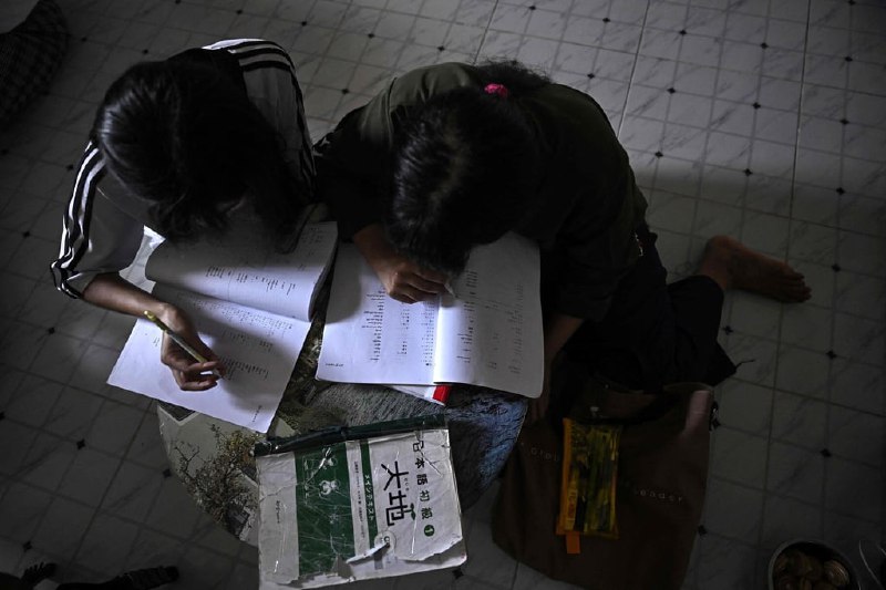 Philippines reels from Trump’s aid freeze, Myanmar migrants in limbo: 7 Asia highlightsBy SCMPWe have selected seven stories from the SCMP’s coverage of Asia over the past week that resonated with our readers and shed light on topical issues. If you would like to see more of our reporting, please consider subscribing.A Myanmar migrant worker learns Japanese at a makeshift school inside a fellow worker’s flat. Photo: AFPAn elderly man is helped into a wheelchair in Alor Setar, Kedah, Malaysia. Photo: AFPUS President Donald Trump holds a letter to the UN stating the US withdrawal from the Paris Agreement in Washington, DC, on January 20. Photo: AFPvia SCMP Full Text FeedPhilippines reels from Trump’s aid freeze, Myanmar migrants in limbo: 7 Asia highlightsBy SCMPWe have selected seven stories from the SCMP’s coverage of Asia over the past week that resonated with our readers and shed light on topical issues. If you would like to see more of our reporting, please consider subscribing.A Myanmar migrant worker learns Japanese at a makeshift school inside a fellow worker’s flat. Photo: AFPAn elderly man is helped into a wheelchair in Alor Setar, Kedah, Malaysia. Photo: AFPUS President Donald Trump holds a letter to the UN stating the US withdrawal from the Paris Agreement in Washington, DC, on January 20. Photo: AFPvia SCMP Full Text Feed