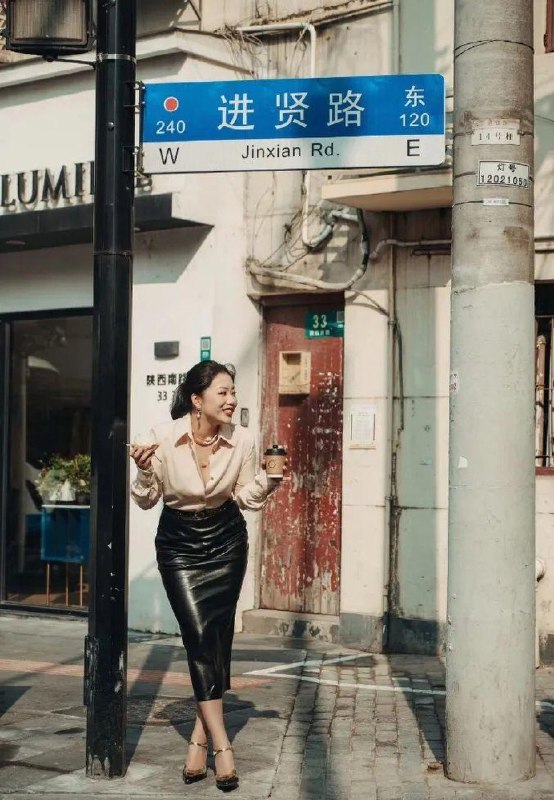 China ‘genius’ Blossoms Shanghai actress Wang Ju rises above appearance criticismBy Fran LuSix years after making a phenomenal debut on the girl group reality show Produce 101, pop idol Naomi Wang Ju is now widely recognised as a promising actress.When Wang, 32, appeared on the 2018 show with another hundred slim and pale-skinned girls who conformed to the traditional idea of Chinese beauty, she faced mocking that she was “chunky” and “dark-skinned”.But Wang impressed many by saying she loved her body and did not mind other people’s criticism.Wang was born into an ordinary family in Shanghai. Her father was a salaryman and her mother was a teacher.They supported Wang’s interest in dancing and signed her up for dancing classes, but they did not want her to pursue a career in show business as they did not have connections.Naomi Wang Ju worked in sales and education before making her TV breakthrough. Photo: Sinavia SCMP Full Text Feed
